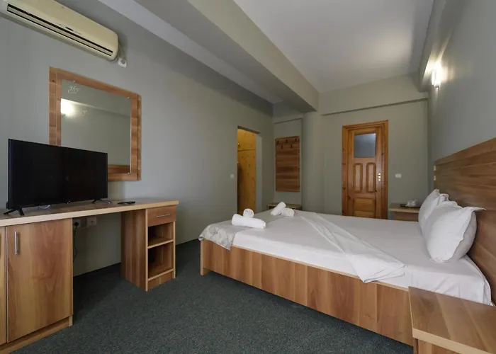 Cora 2* 康斯坦察