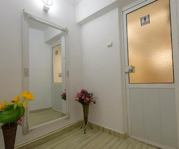 Cora 2* 康斯坦察